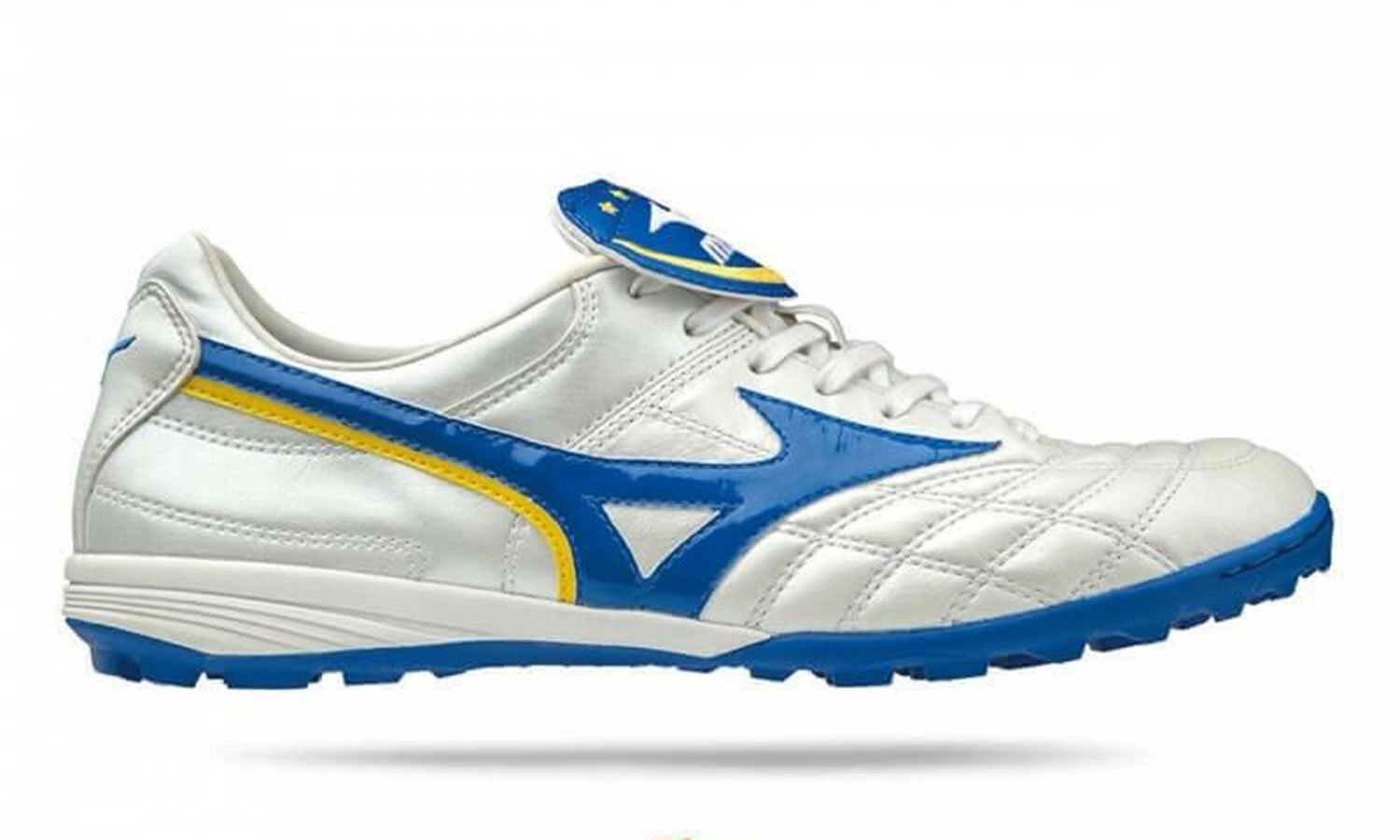 Giày bóng đá Mizuno Wave Cub Legend màu trắng xanh